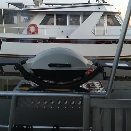 Botel Hausboot Livingdream