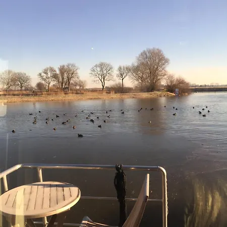 Hausboot Livingdream *