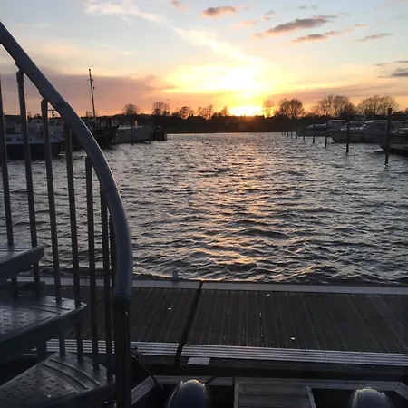 Hausboot Livingdream * Hattem