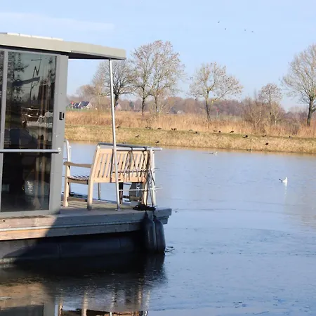 Hausboot Livingdream Botel